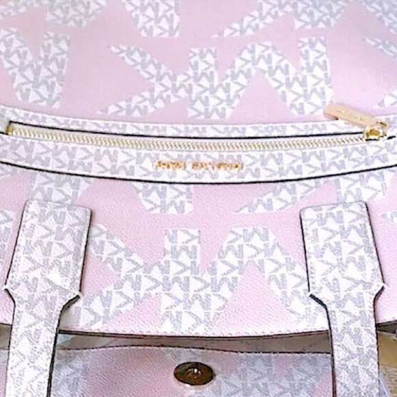 SOLD NWT MICHAEL KORS Kenly LG Signature Logo Tote Bag - Picture 3 of 11